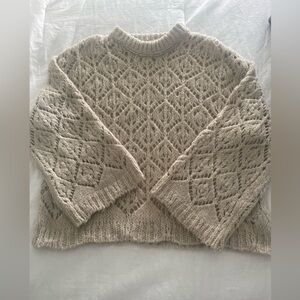 Zara chunky Cozy Beige Knit Sweater small
